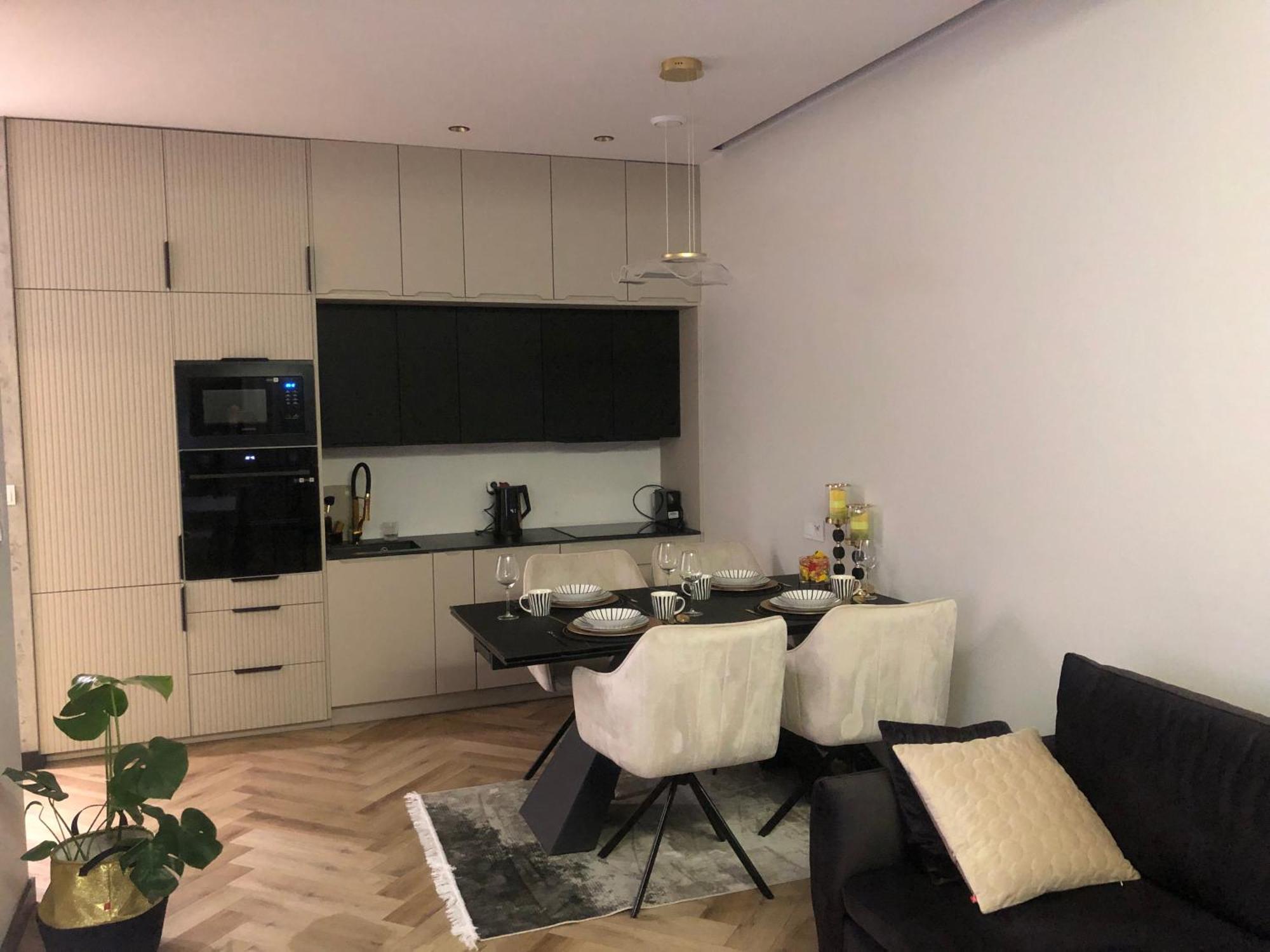 Komfortowe Apartamenty Kielce Klonowa ,Ogrodek, Garaz Podziemny, Samodzielne Wejscie Na Kod 24H Екстериор снимка